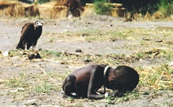 Afrique - Somalie - Famine - Enfant - Vautour